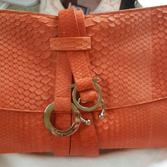 Salvatore Ferragamo python  skin clutch. - Picture 2 of 4