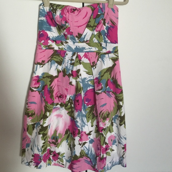 Short strapless floral dress