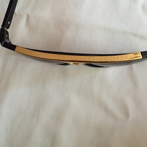 Louis Vuitton Evidence Sunglasses - Picture 3 of 4