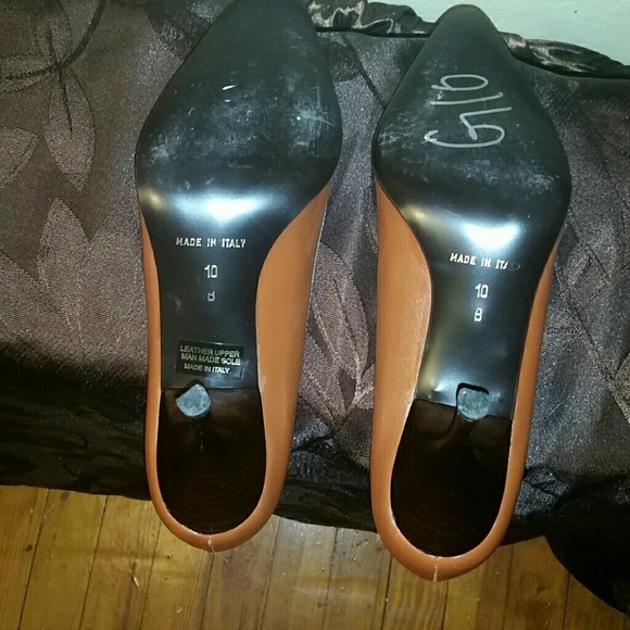 Shoes - Picture 2 of 4