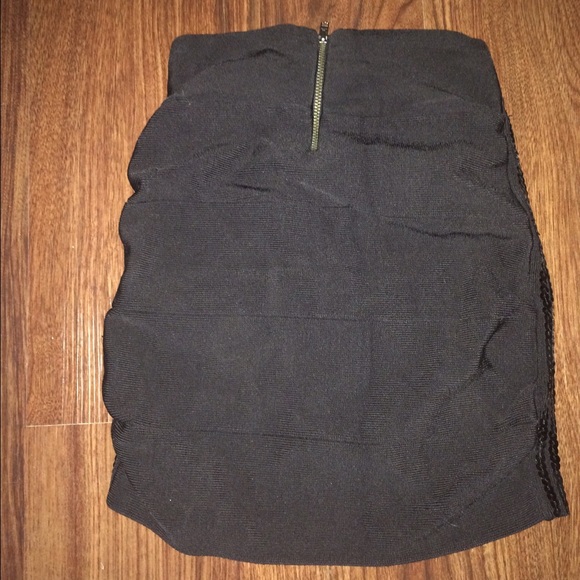 Bebe - Picture 3 of 4