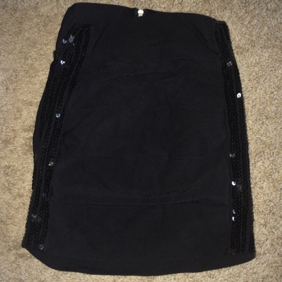 Bebe - Picture 4 of 4