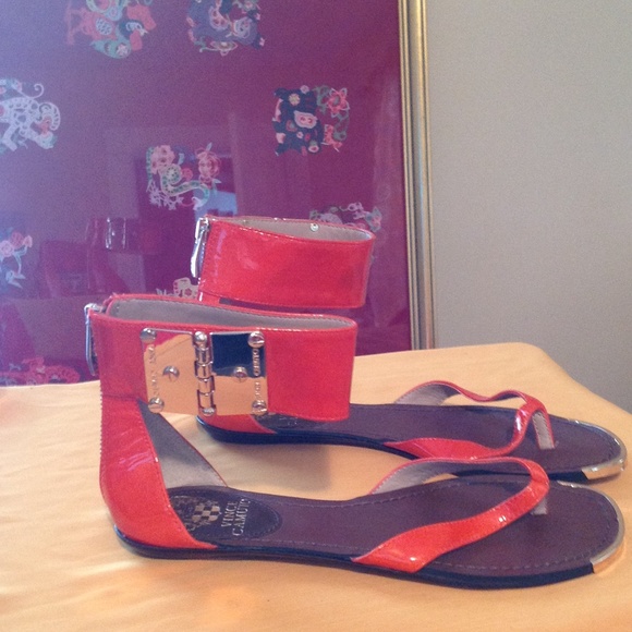 Vince camuto orange patent leather sandal