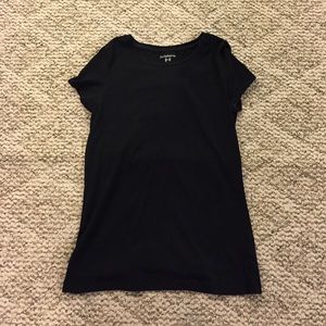 Black t-shirt