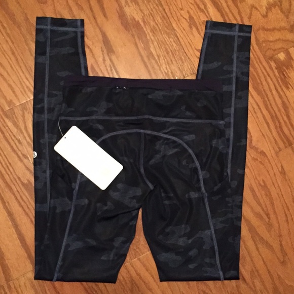 💥Sold💥Lulu Speed Tight II Blue Lotus Camo - Picture 2 of 3