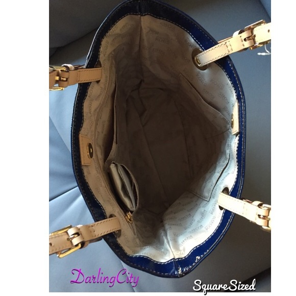 Michael Kors Jet Set Assorted Blue TOTE Leather - Picture 3 of 3