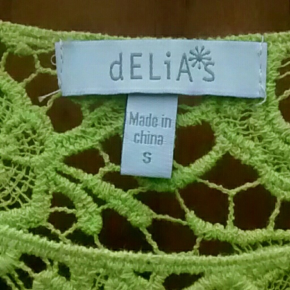 Lime top by Delia. - Picture 2 of 3