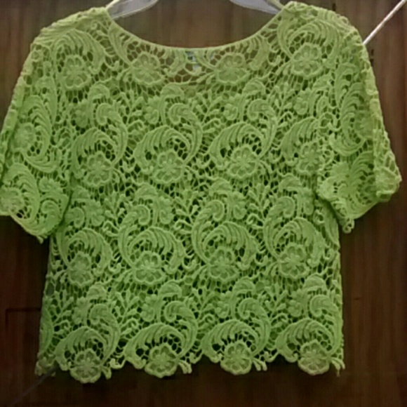 Lime top by Delia. - Picture 3 of 3