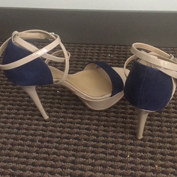 Aldo blue and beige heels - Picture 4 of 4