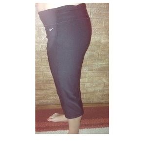 DRI FIT NIKE COMPRE YOGAS