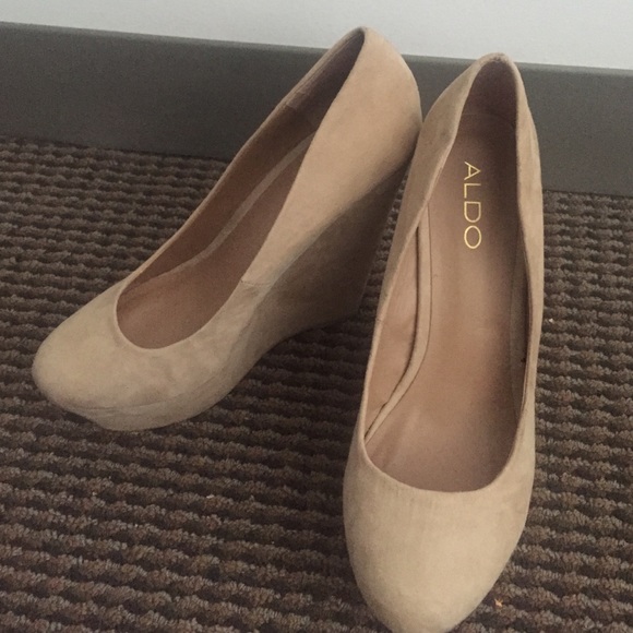 Aldo suede wedges - Picture 2 of 4
