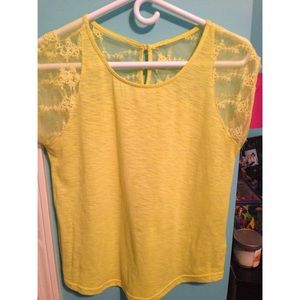 Yellow short sleeve shirt