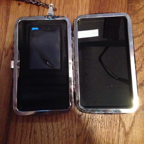 Wristlet - Picture 2 of 2