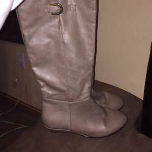 Knee high Wedge Boots