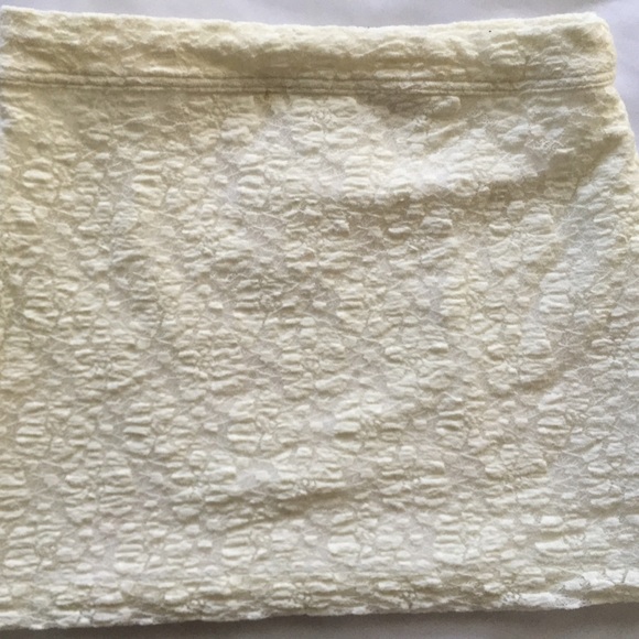 Abercrombie & Fitch White Lace Bodycon Skirt - Picture 2 of 4