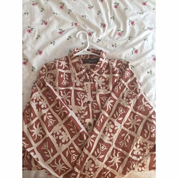 NWOT Vintage Print Blouse
