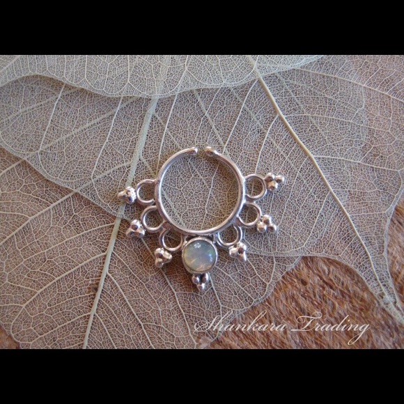 Fake tribal opal septum
