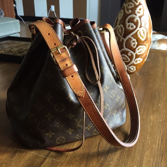 Louis Vuitton Handbags - LOUIS VUITTON Noe Monogram Drawstring Bucket Bag