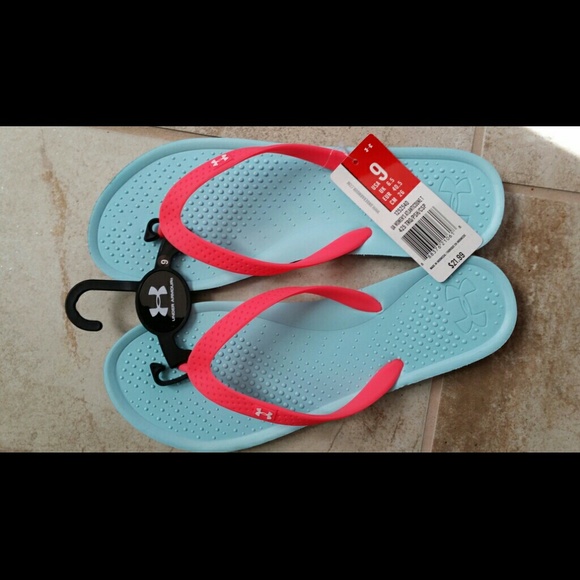 Under armour flip flops