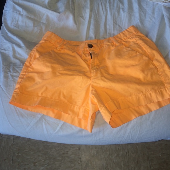 Light orange khaki by gap shorts