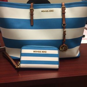 ❗️ONE TIME SALE❗️TODAY ONLY ❗️MK WALLET AND TOTE❗️