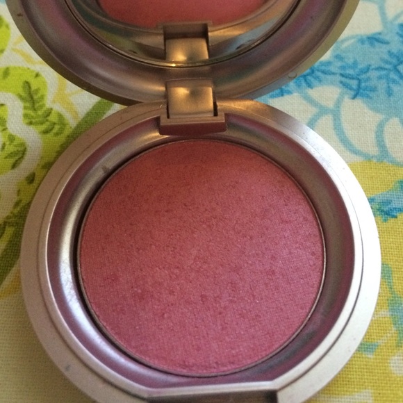 🚨SOLD🚨 Urban decay full size blush and shadows! - Picture 2 of 4
