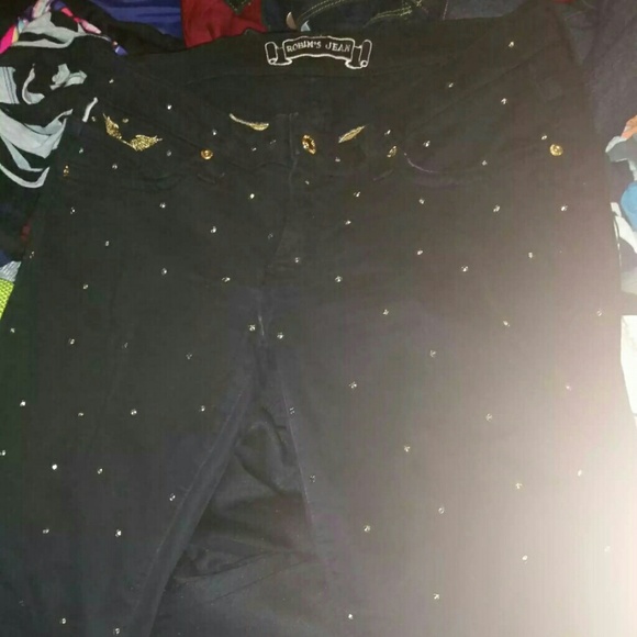 Robin's Jeans - Picture 2 of 4