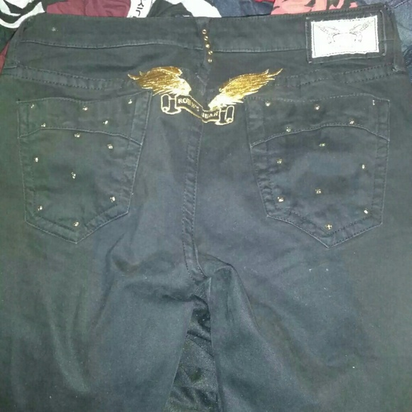Robin's Jeans - Picture 3 of 4
