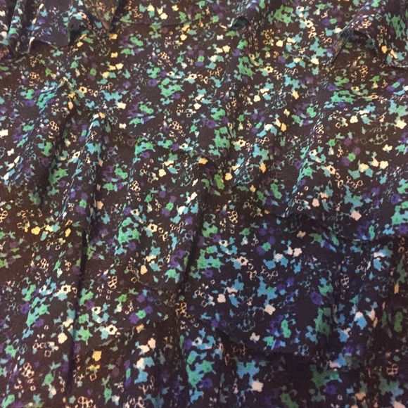 EXPRESS RUFFLE TANK - Picture 2 of 3