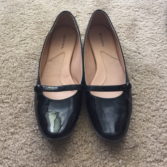 Black Merona Flats