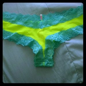 VS PINK low rise cheekster panties