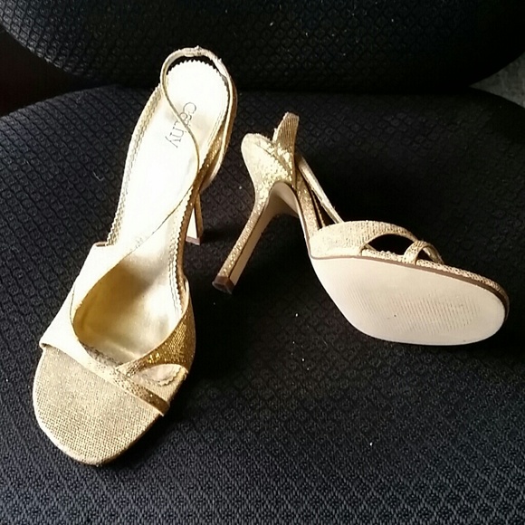 Shoes - Picture 2 of 3