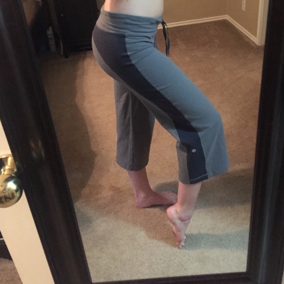 Lululemon crop Capri pants