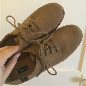 Bass Ellie Taupe Oxford Shoes