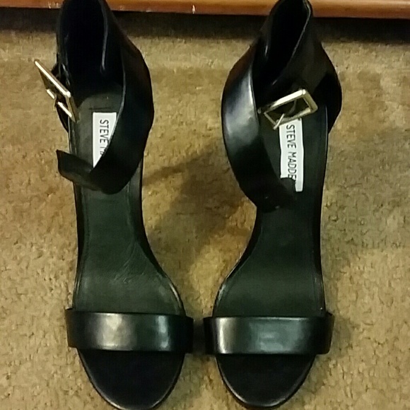 Ankle wrap high heel