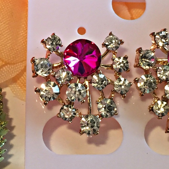 ❗️🚫SOLD❗️Passion Tart Earrings - Picture 2 of 4