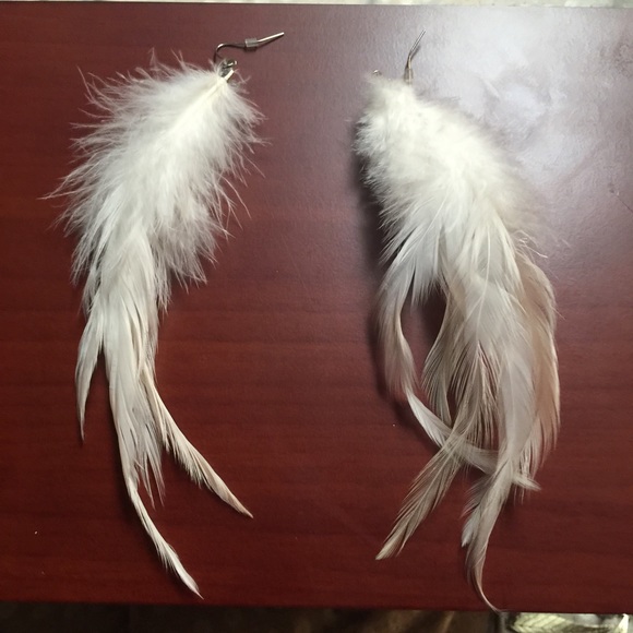 Feather earrings!!