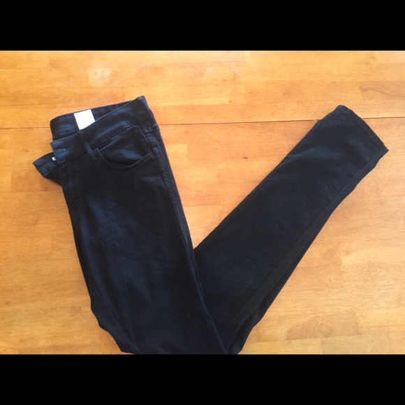 ✨ H & M black skinny jeans ✨