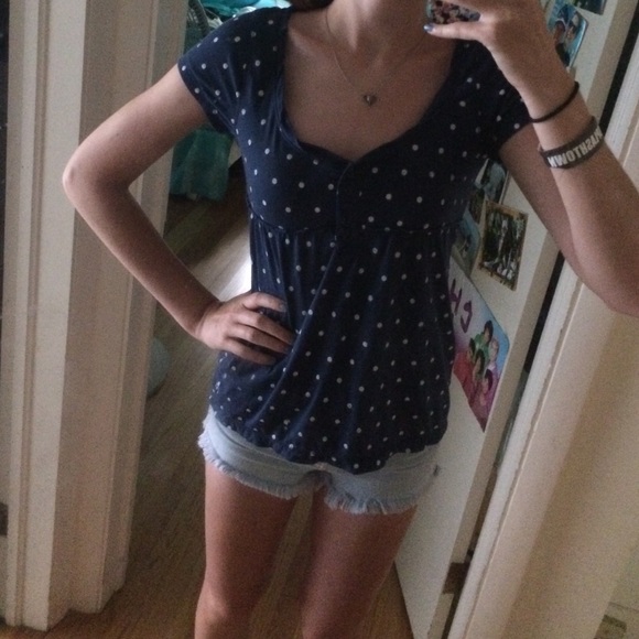 Blue and white polka dot tee