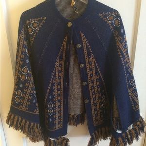 Vintage Sturbridge woven cape