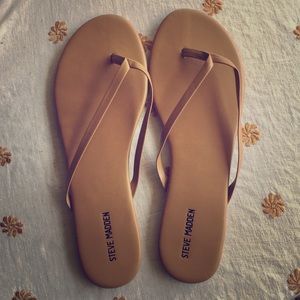 Steve Madden Nude Flip-Flops