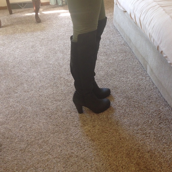 Steve Madden Rannsome boots gently worn - Picture 3 of 4
