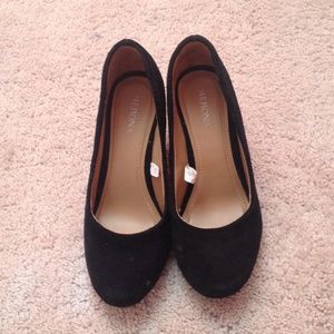 Black wedges.