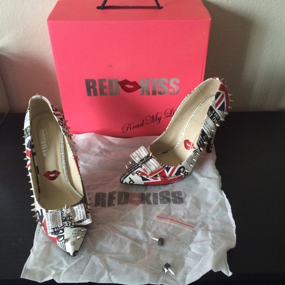 Pumps - Picture 2 of 4