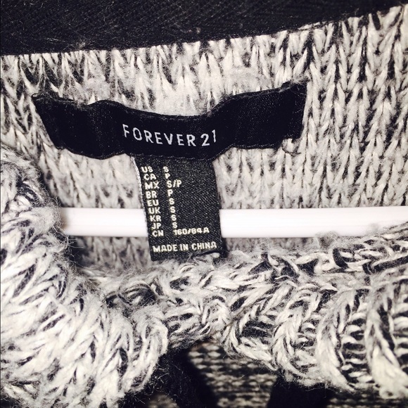 Pull Over Forever 21 Hoodie - Picture 2 of 3
