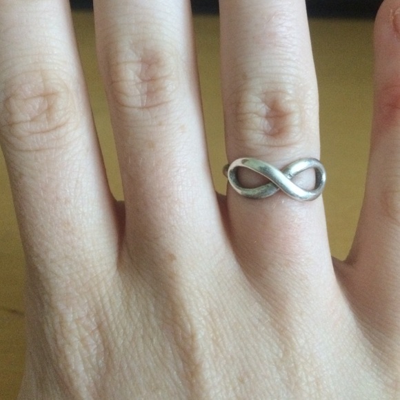 Tiffany infinity ring - Picture 2 of 2