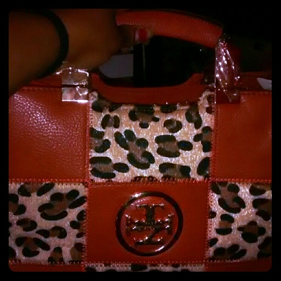 Hand bag