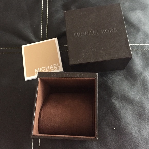 Michael Kors watch box