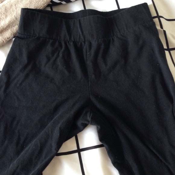 Black Capri leggings