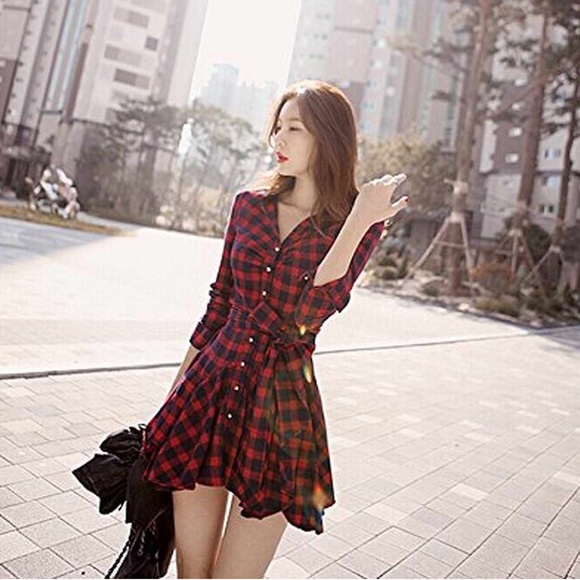 Slim Waist Long Sleeve Red Plaid Dress Shirt